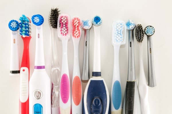 Manual or Powered: Which Toothbrush is Right for You?